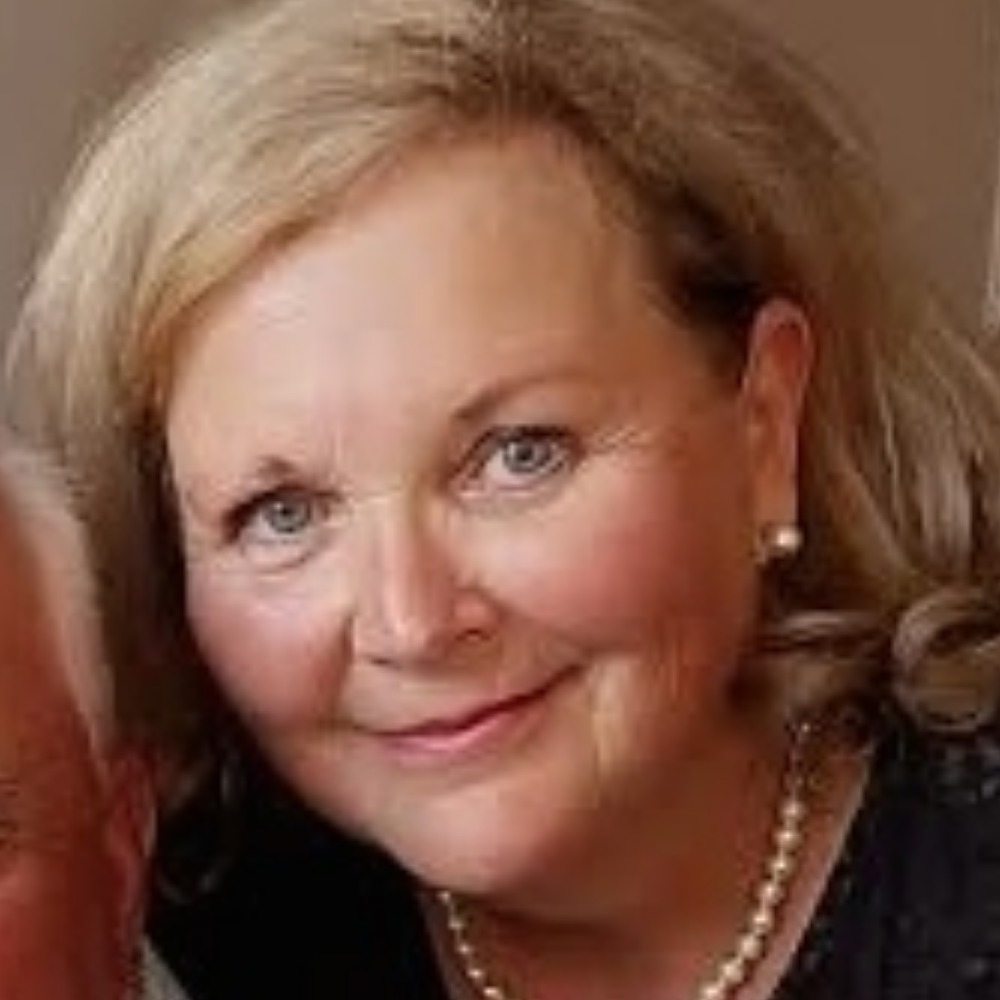 Meet your Posher, Debbie